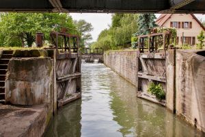 &Eacute;cluse 1573 300 dpi